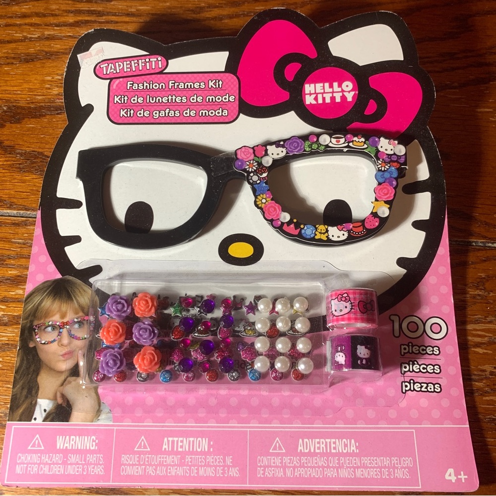 Hello Kitty Fashion Frames Kit